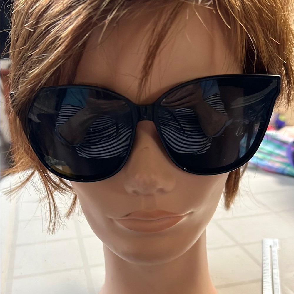 LVIOE Black Oversized Bow Detail Sunglasses